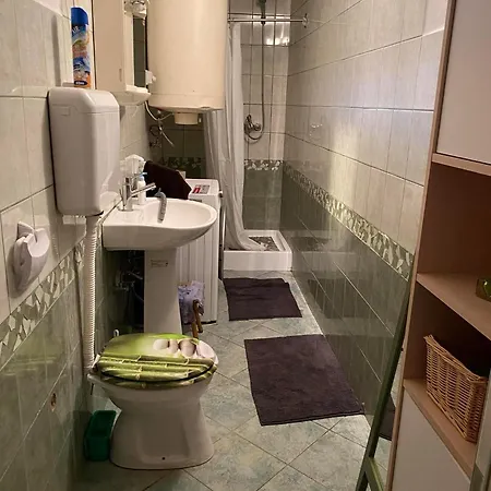 Kemences Vendeghaz * Becskeháza